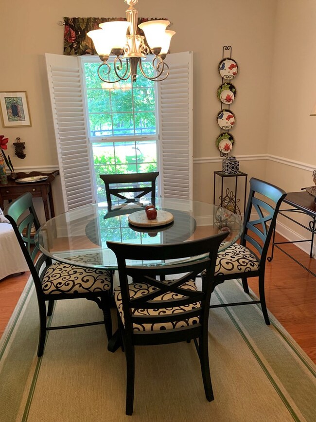 Formal Dining