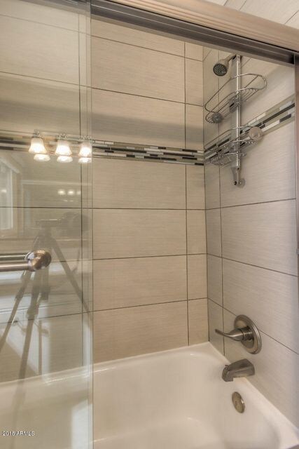2nd Bathroom (2)-SMALL