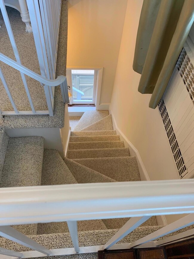 697 Steamboat Rd, Greenwich, CT 06830 - photo 6