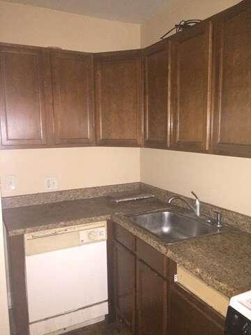 6318 N Mozart St unit 1R, Chicago, IL 60659 - photo 3