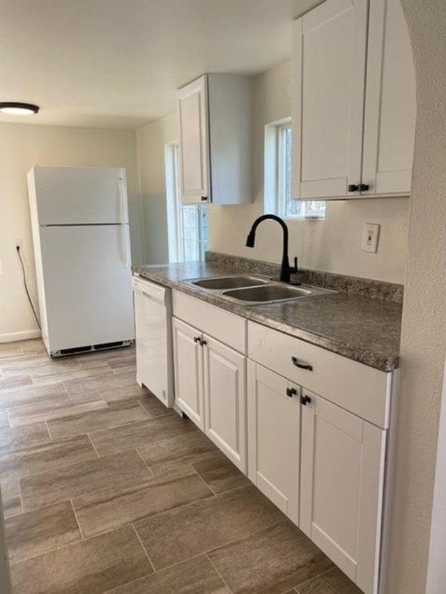 1320 W Rowan Ave, Spokane, WA 99205 - photo 3