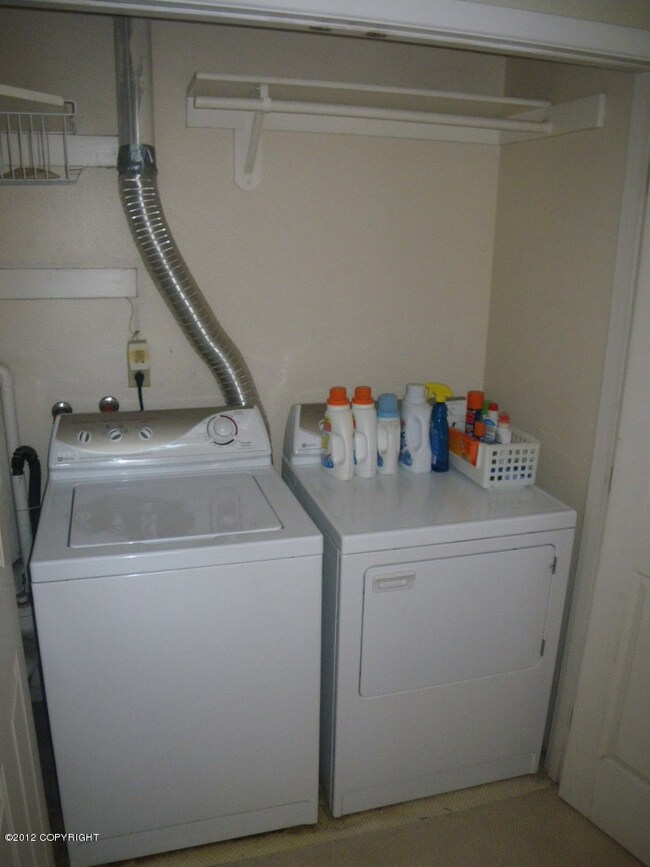4013 Merrill Drive 013
