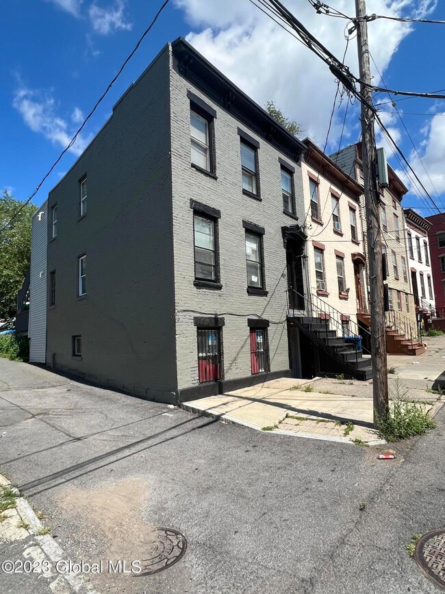 139 Grand St, Albany, NY 12202 - photo 2
