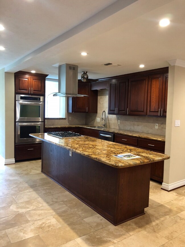 1442 Chamboard Ln, Houston, TX 77018 - photo 5