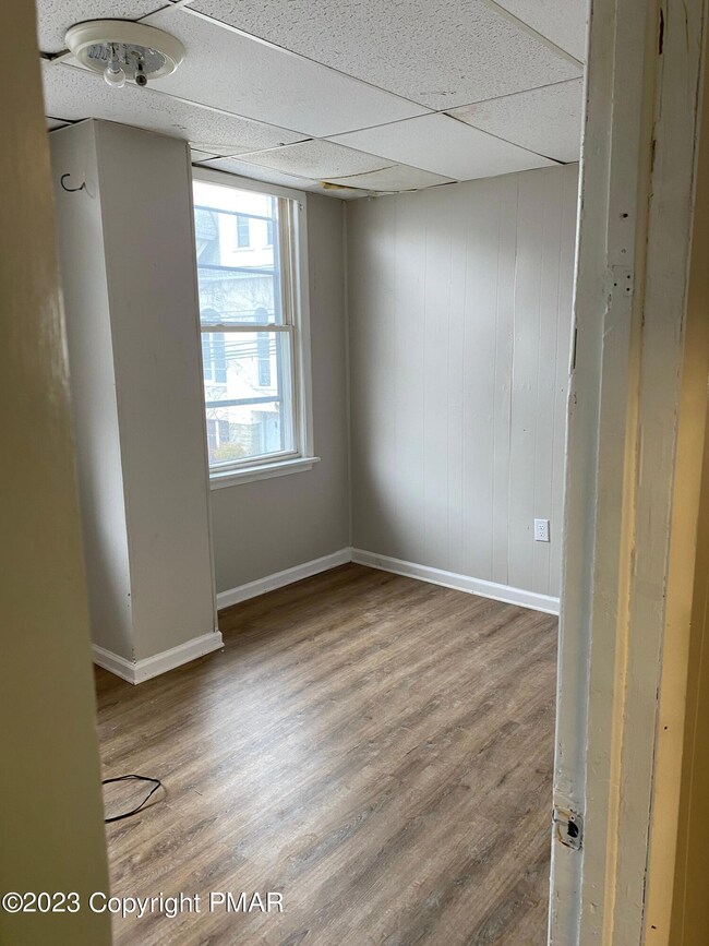 300 William St unit 2nd Floor, Scranton, PA 18508 - photo 3