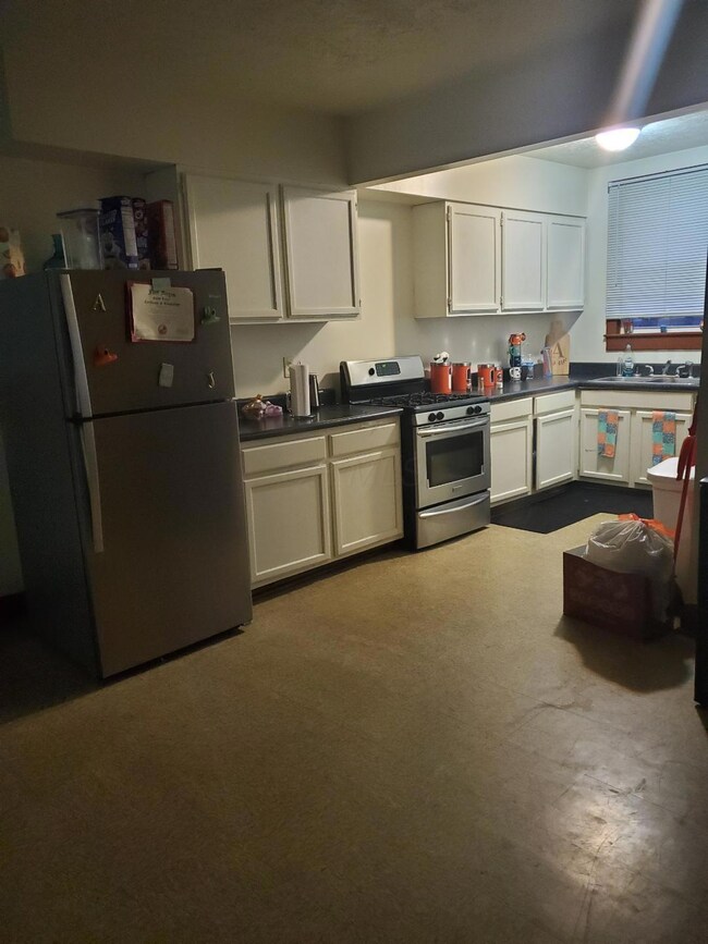 692 kitchen