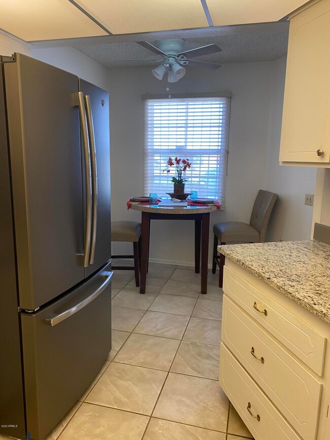 17402 N Boswell Blvd, Sun City, AZ 85373 - photo 6