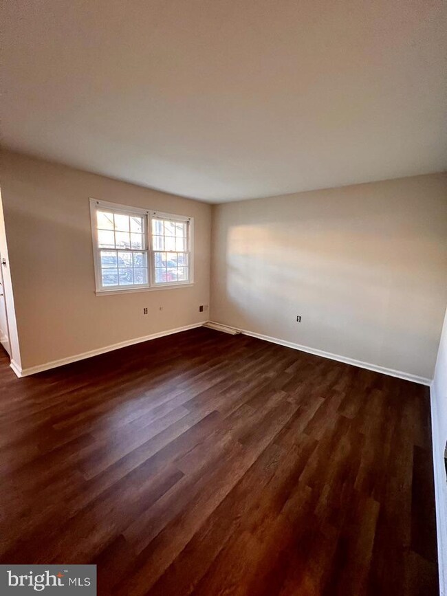 13 Nathan Hale Ct, Newark, DE 19711 - photo 4