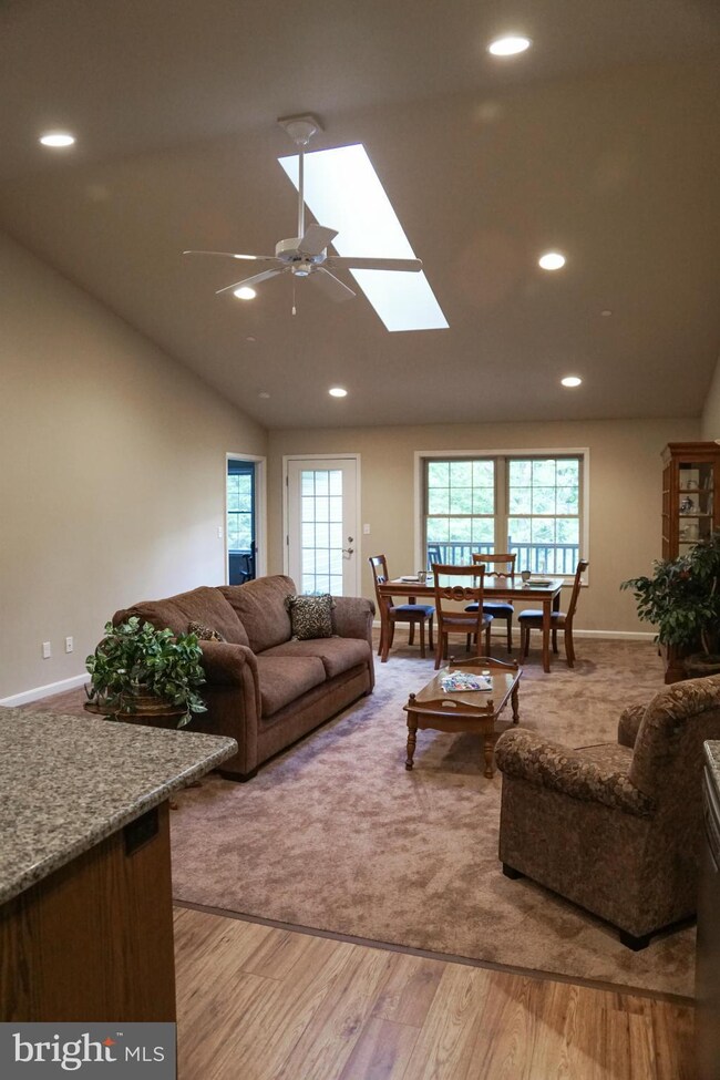 601 Shook Ct W, Greencastle, PA 17225 - photo 4