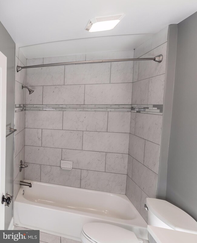 9007 Brightlea Ct, Lanham, MD 20706 - photo 7