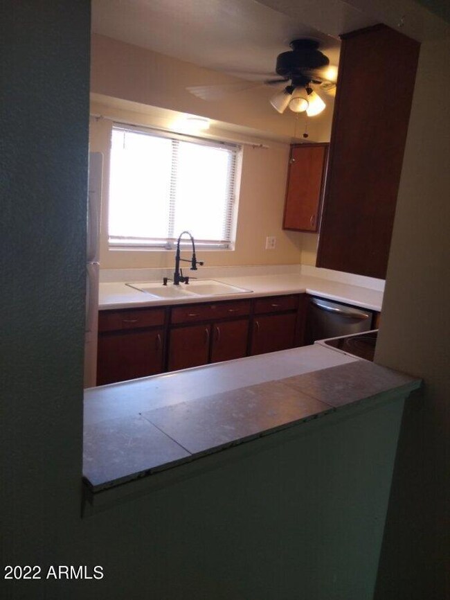 4350 N 36th St unit 11, Phoenix, AZ 85018 - photo 6