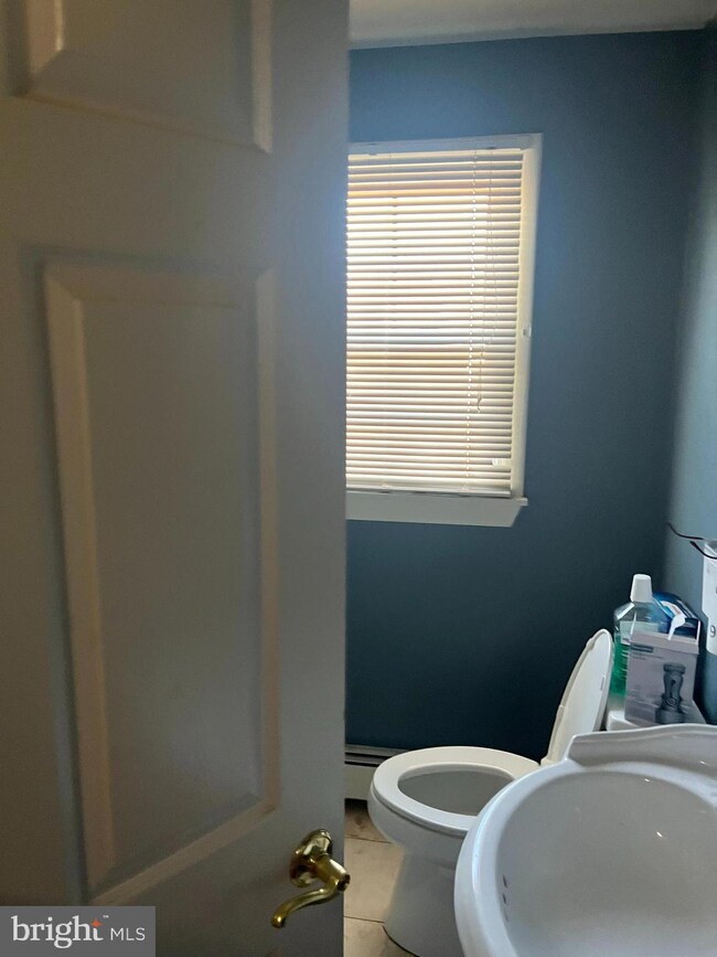 25 Poplar St, Penns Grove, NJ 08069 - photo 4