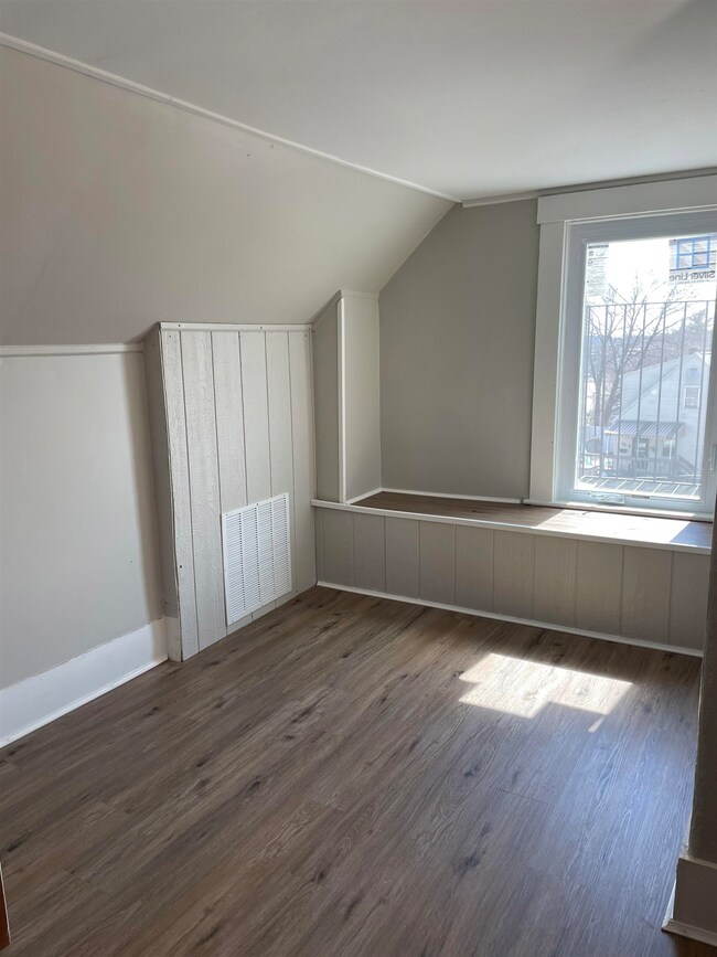 95 Chandler St unit 97, Nashua, NH 03064 - photo 5