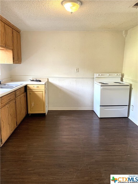 206 W Avenue A, Copperas Cove, TX 76522 - photo 7