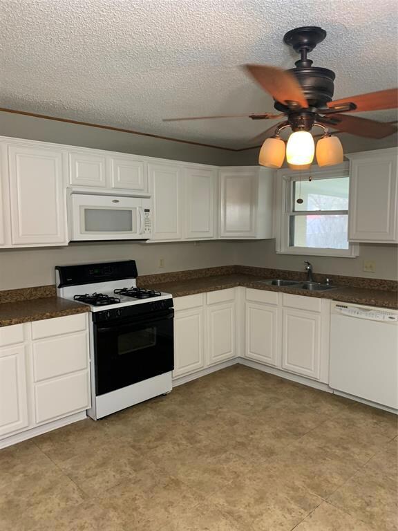 876 Odie Dr, Fort Worth, TX 76108 - photo 3