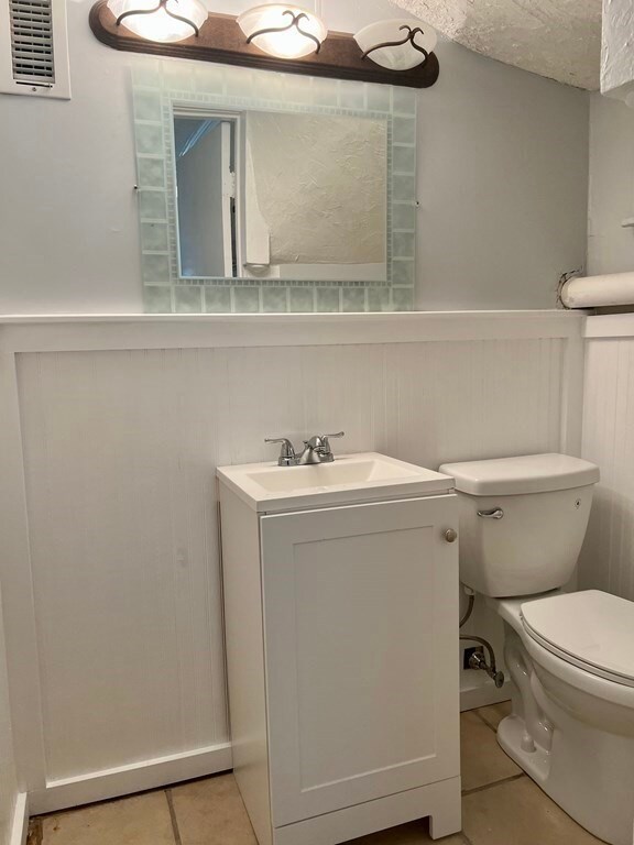 709 Hammond St unit 1, Chestnut Hill, MA 02467 - photo 5