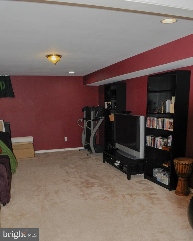 10619 King Eider Ct, Spotsylvania, VA 22553 - photo 7