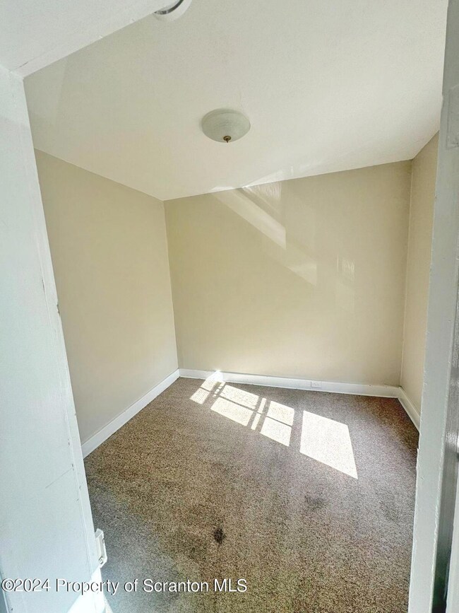 227 Warren St unit 2, West Pittston, PA 18643 - photo 6