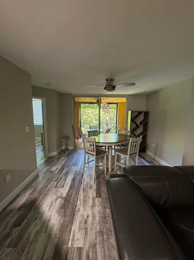 300 Scotia Dr unit 202, Hypoluxo, FL 33462 - photo 6