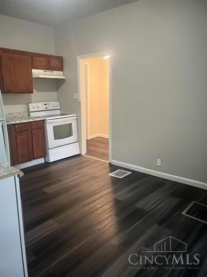 310 Spring St, Cleves, OH 45002 - photo 6