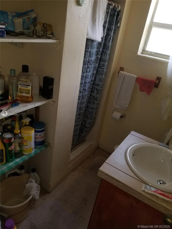 2300 Douglas St, Hollywood, FL 33020 - photo 4