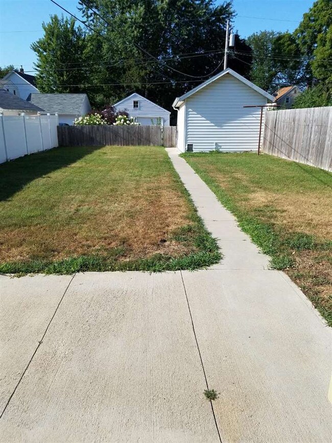 932 19th Ave SW, Cedar Rapids, IA 52404 - photo 6