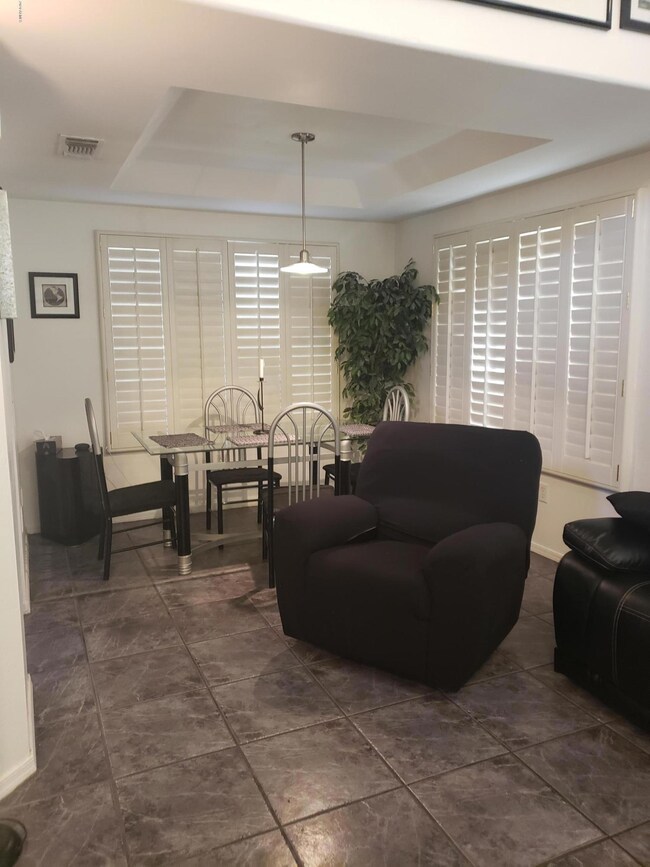 1448 E Gail Dr, Chandler, AZ 85225 - photo 5