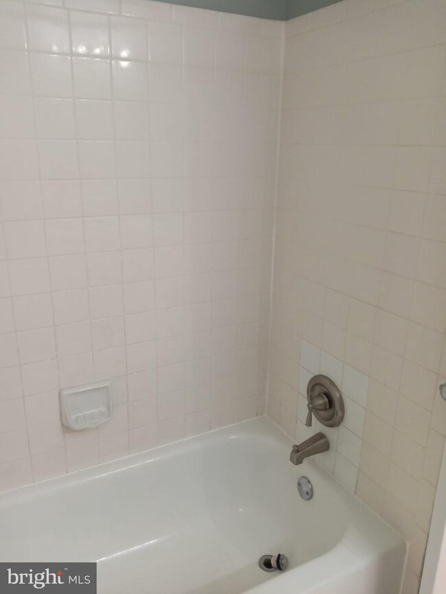 4739 Ridgeline Terrace unit 301, Bowie, MD 20720 - photo 3