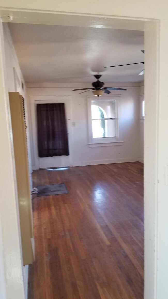 3608 Sacramento Ave, El Paso, TX 79930 - photo 6