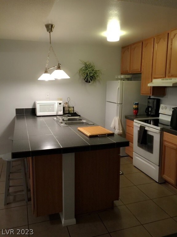 KITCHEN PIC 2