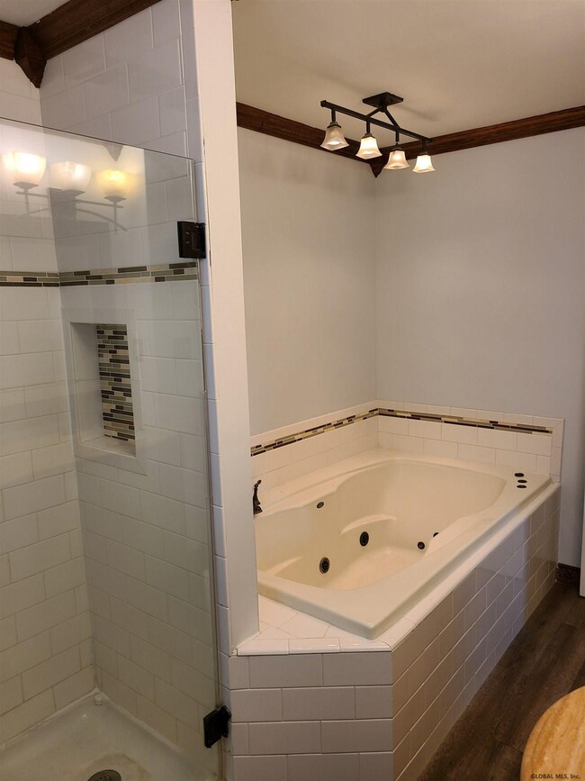 4 Neal St, Schenectady, NY 12302 - photo 6