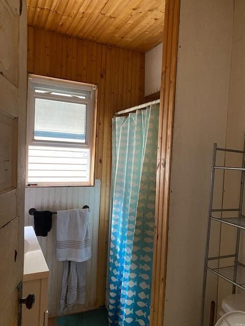 1112 Ferry Bath