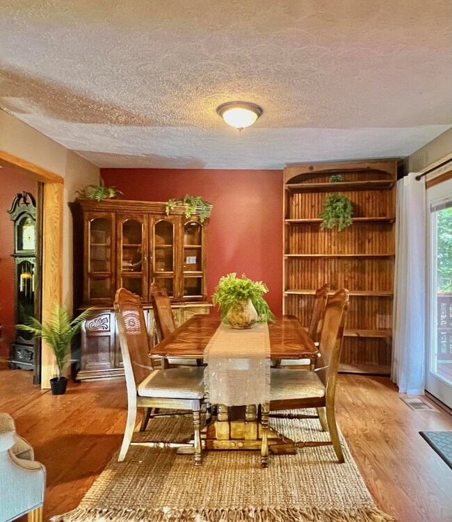 4 Dining Room