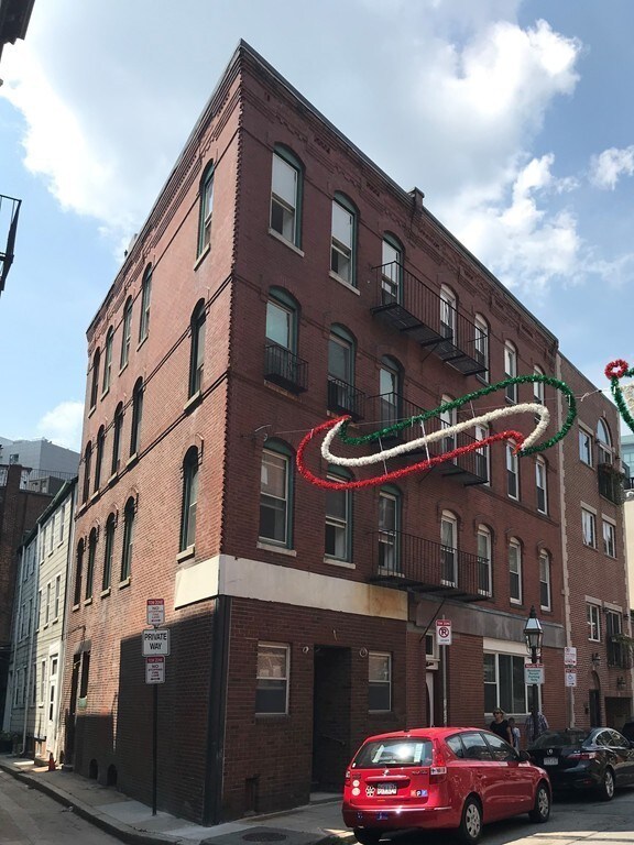 180 Endicott St unit 4, Boston, MA 02113 - photo 7