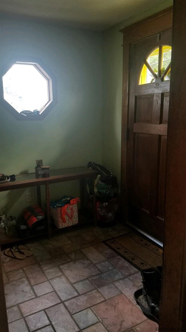 20 Glenwood Rd, Albany, NY 12204 - photo 7