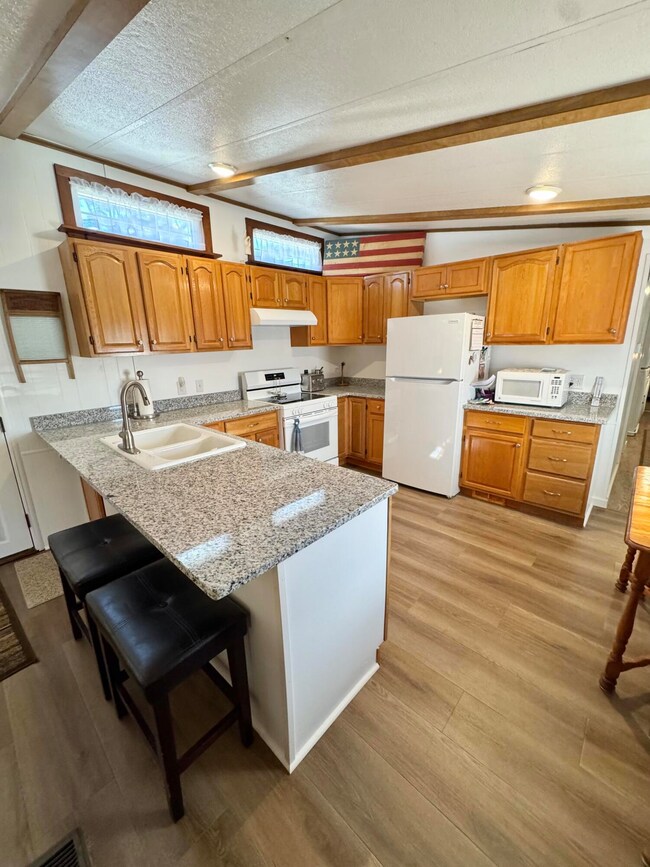 189 Pine View Terrace, Wareham, MA 02576 - photo 5