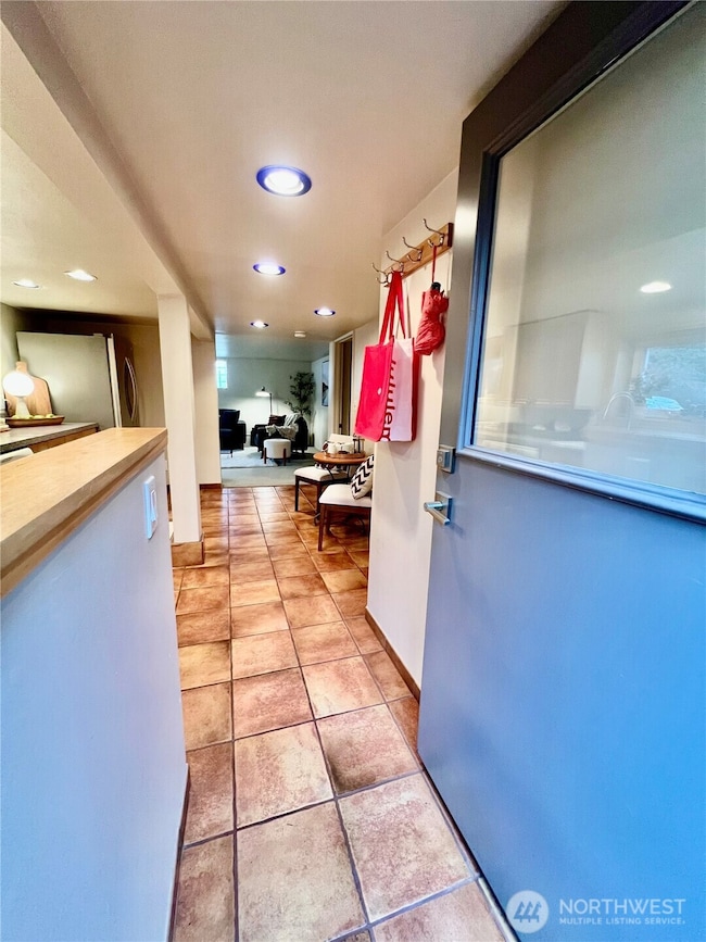 806 NE 71st St unit B, Seattle, WA 98115 - photo 2