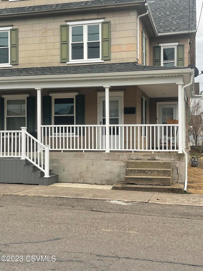 234 W 3rd St, Berwick, PA 18603 - photo 2