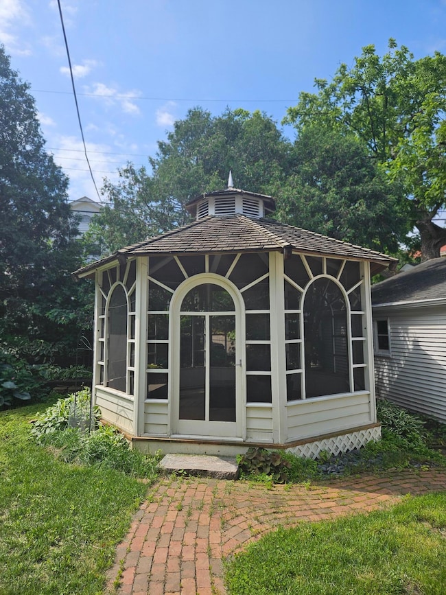 Carousel Image