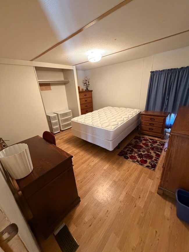 918 Reed Canal Rd unit 117 Apple, South Daytona, FL 32119 - photo 7