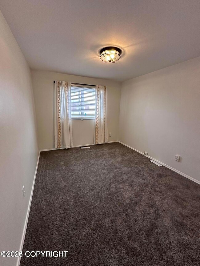 10212 Jamestown Dr unit 102D, Anchorage, AK 99507 - photo 7