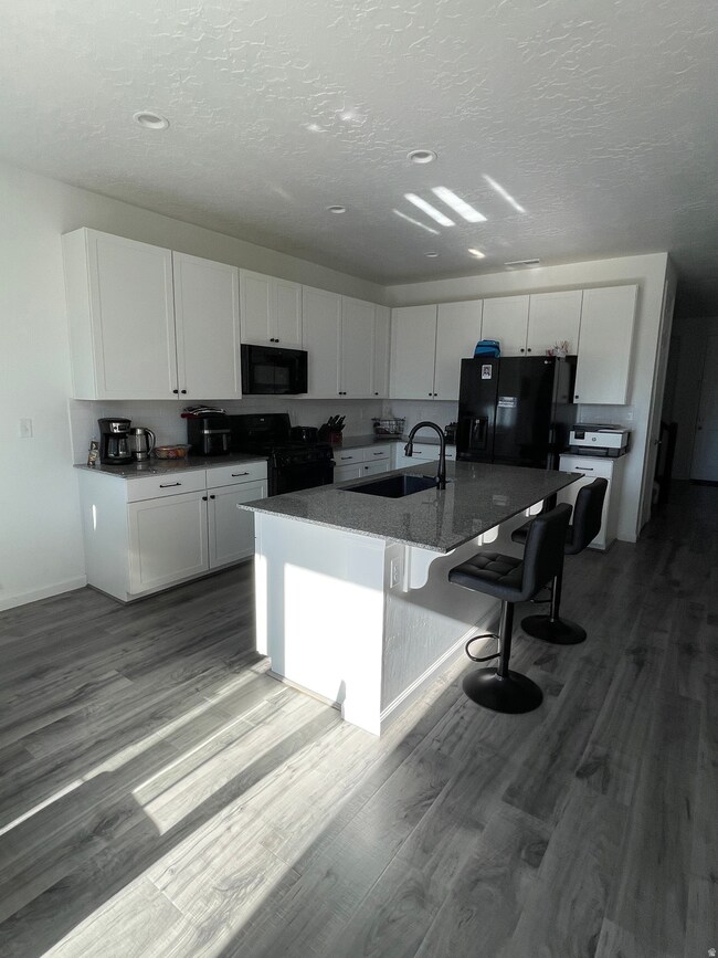 383 W Box Creek Dr, Stansbury Park, UT 84074 - photo 6