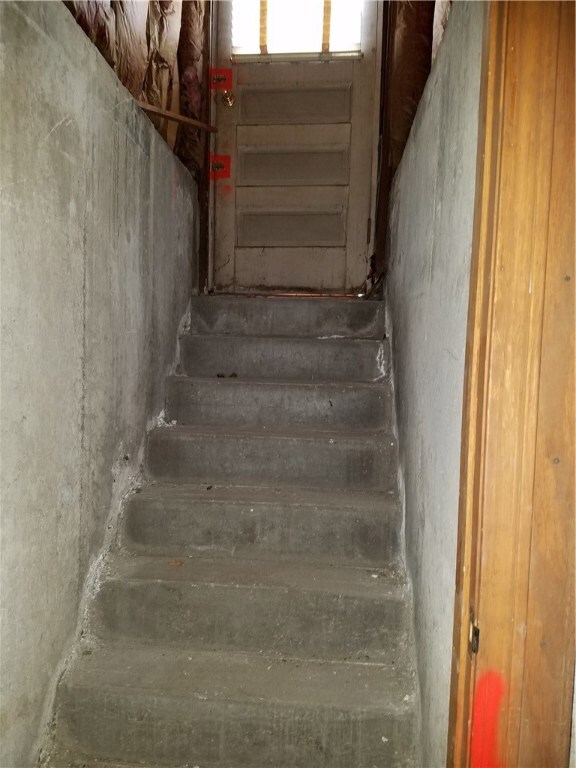 20 Leslie St, Cranston, RI 02910 - photo 7