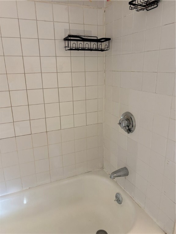 45 Beckwith St unit 2, Cranston, RI 02910 - photo 4