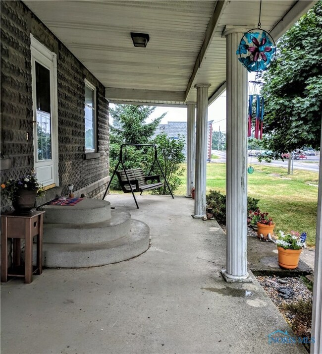 10393 Farmer Mark Rd, Mark Center, OH 43536 - photo 5