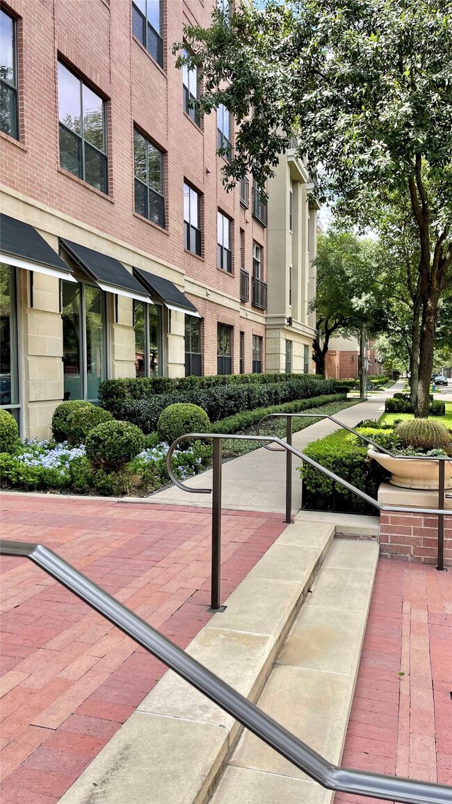 With a 91 walkability score and treed streets, you