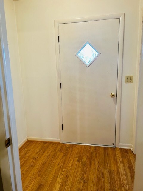 Entry foyer with laminate flooring