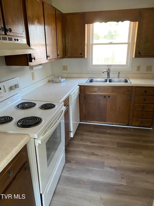 4204 Carroll Creek Rd, Johnson City, TN 37615 - photo 6