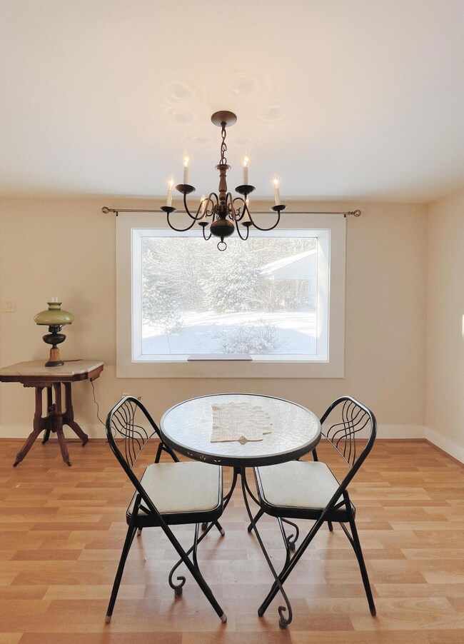 dining area in kitchen