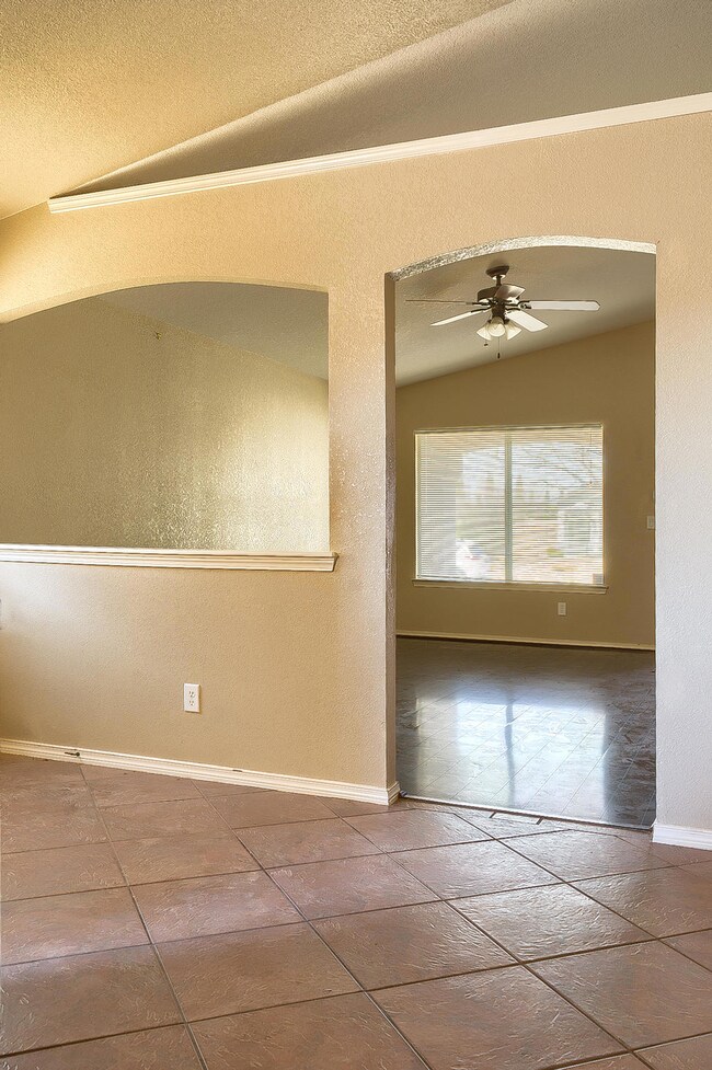 14316 Desert Sky Dr, Horizon City, TX 79928 - photo 5
